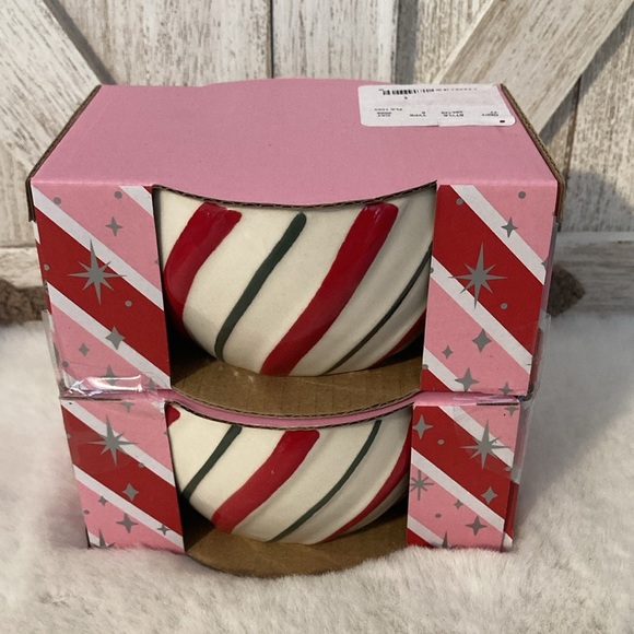 Bakeshop Christmas Ramekins - Picture 3 of 5